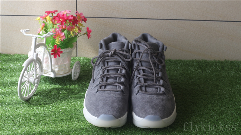 Air Jordan 11 Retro Grey Suede